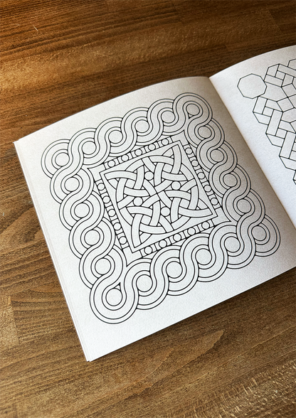 Medieval Interlace - Colouring Book
