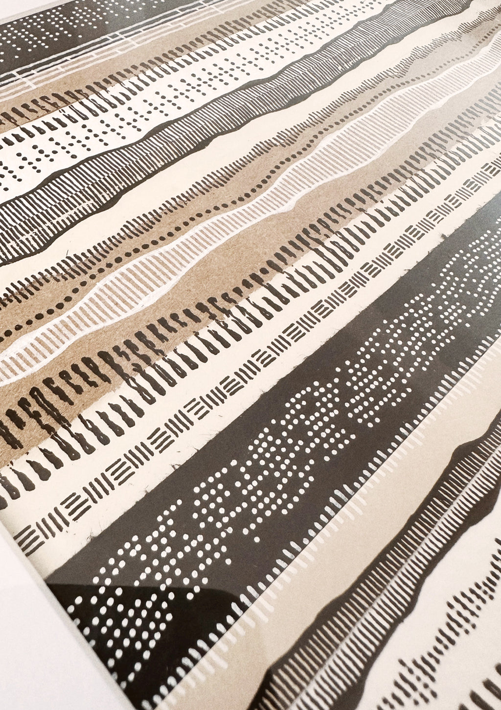 Art pattern of dots and lines